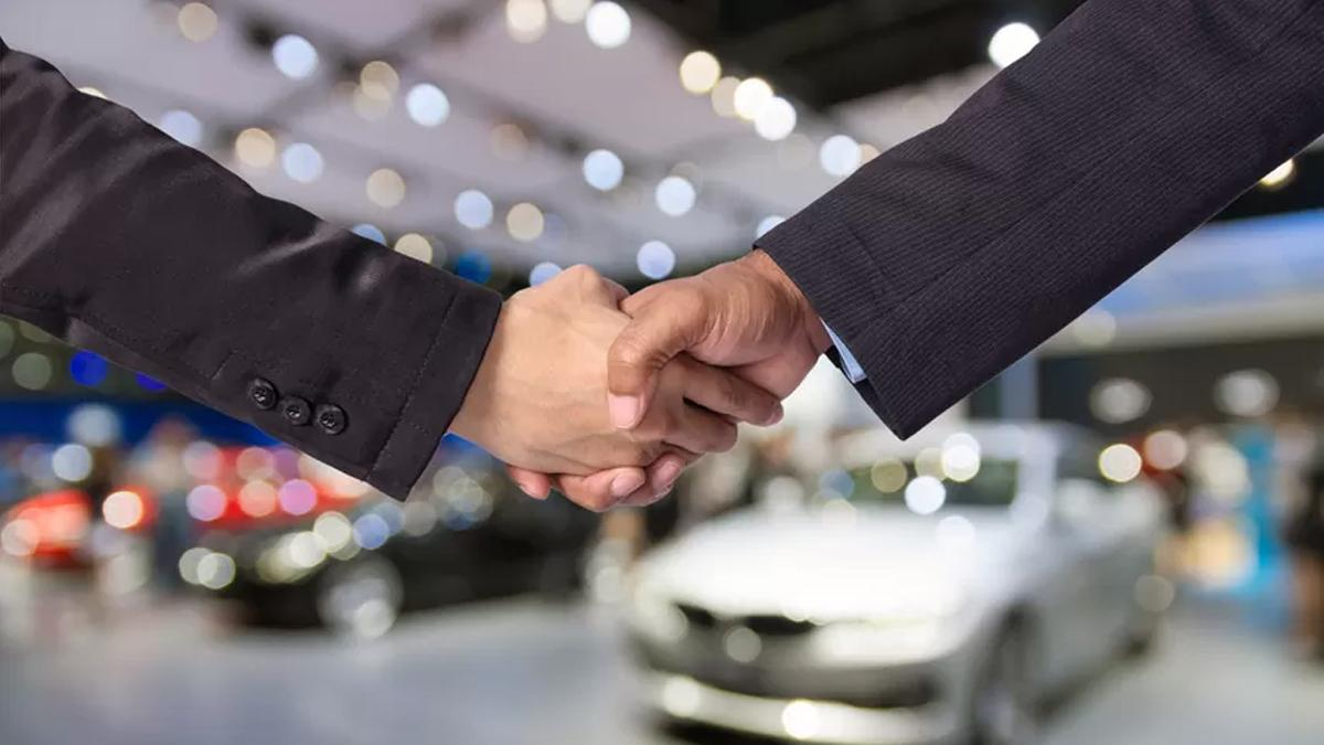 Which training methods set auto sales trainers apart? 