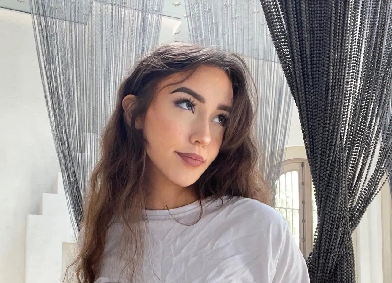 You are currently viewing Who is Sierra Rain?Age, Bio, Height, Weight, Net Worth