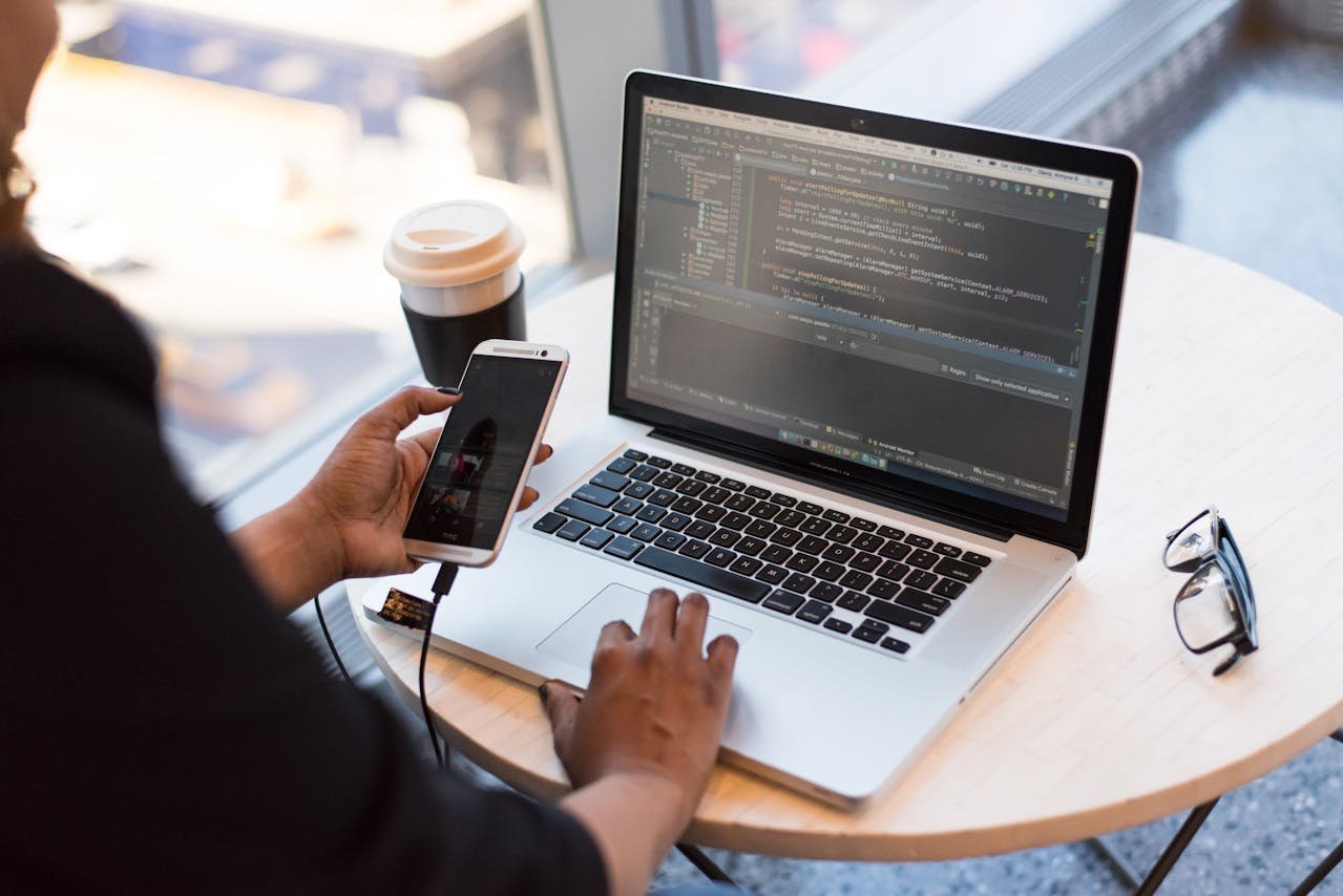 You are currently viewing Top 9 Benefits of Cloud Computing for Modern Businesses