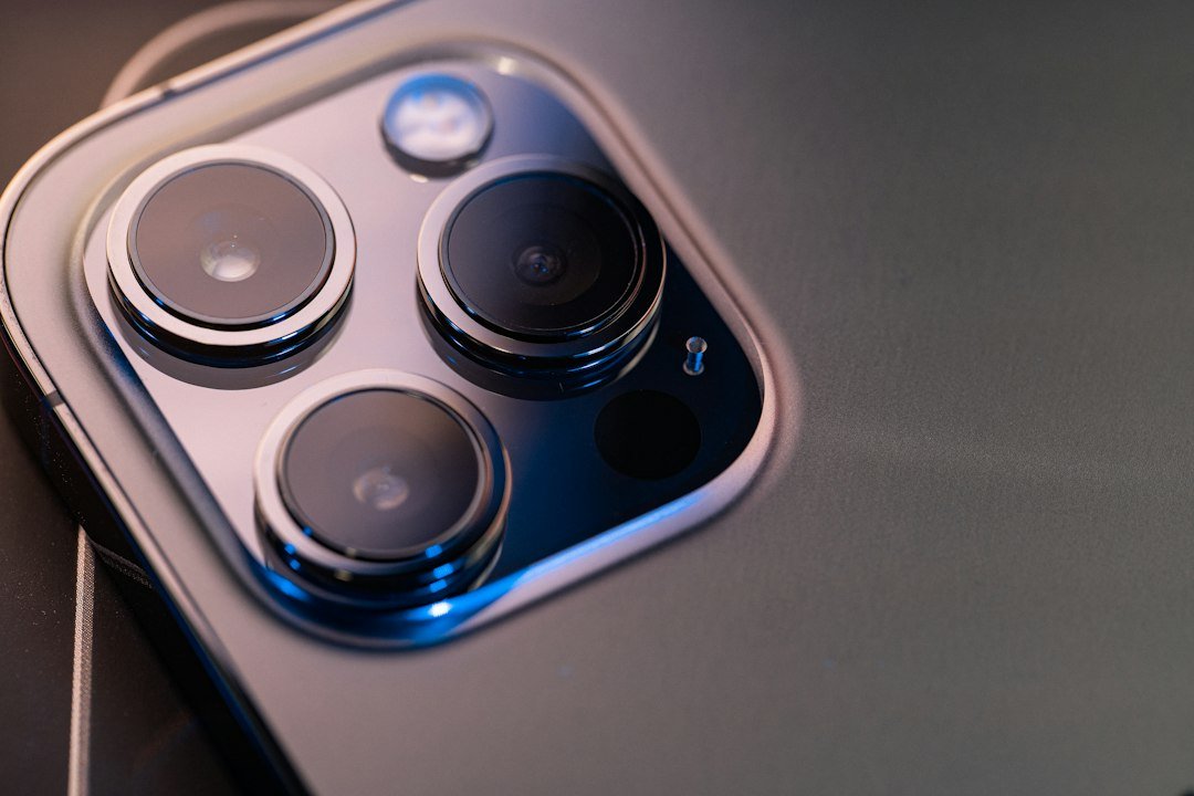 Close-up of a smartphone camera lens used for visual and image-based search